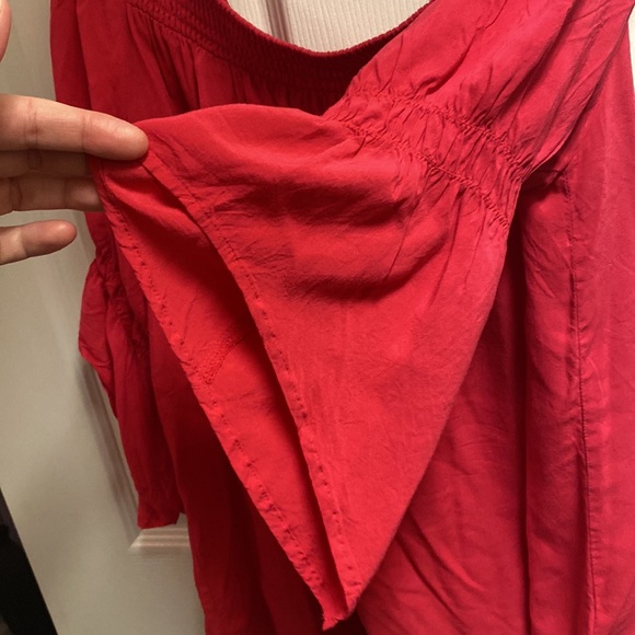 Express off shoulder bright pink blouse - Picture 2 of 4